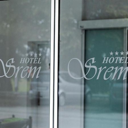 Hotel Srem Sremska Mitrovica Exteriör bild